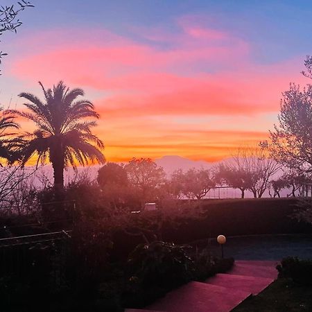 Villa Mandetta B&B Santo Stefano del Sole Kültér fotó