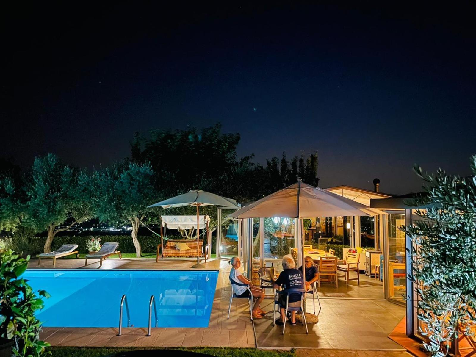 Villa Mandetta B&B Santo Stefano del Sole Kültér fotó